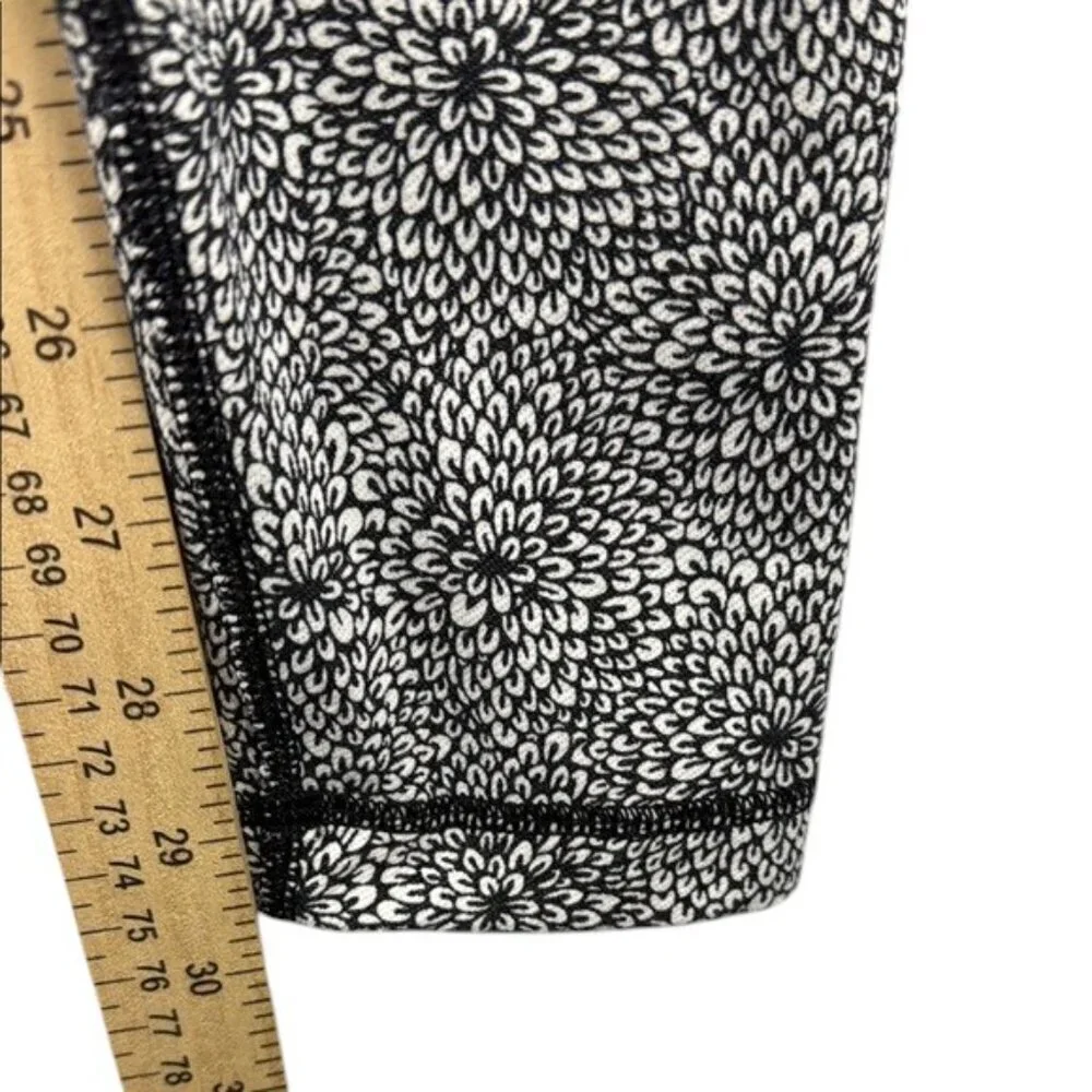 Lululemon Leggings Black White Floral Women's Size 4